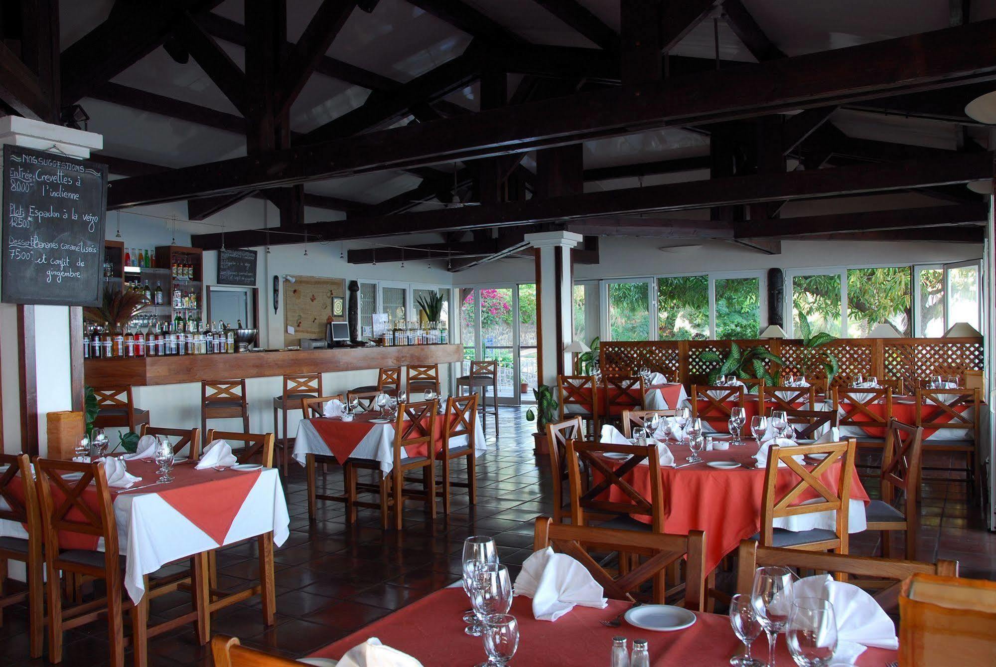 Allamanda Hotel Antsiranana Bagian luar foto